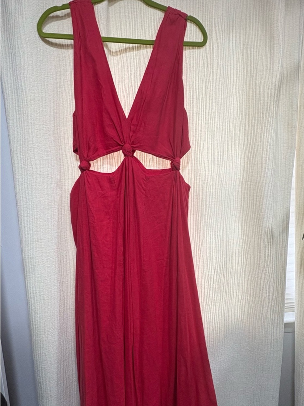 FARM Rio Red Knot-Front Cutout Midi Dress - Picture 6 of 6